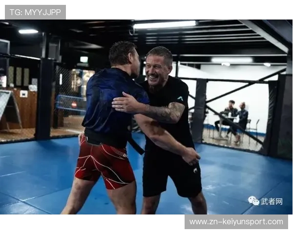 UFC战队加强地面技术衔接，控制力明显提升